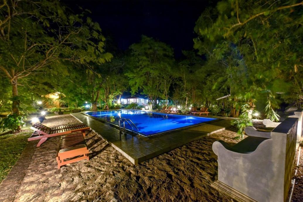 Jays Holiday Resort Хабарана Экстерьер фото